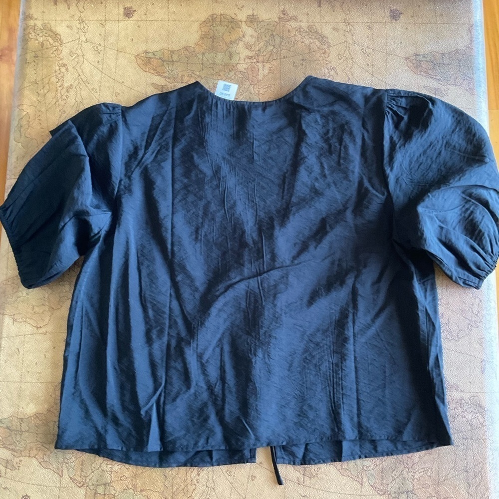 Reitmans Black Puff Sleeve Tie-Front Blouse NWT - Picture 7 of 7